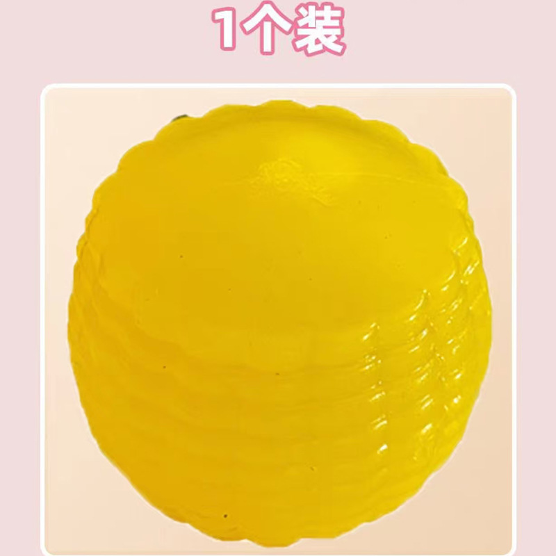 Boule de maïs et d'eau