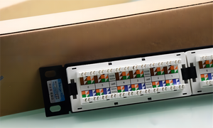 19英寸1U机架式RJ45 CAT6 UTP FTP双非屏蔽24端口配线架RJ45网络配线架 - Product Image 4