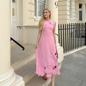 Элегантное розовое платье миди без рукавов с цветочными деталями, высококачественный дизайн для торжественных случаев, женское коктейльное платье - Product Image 3