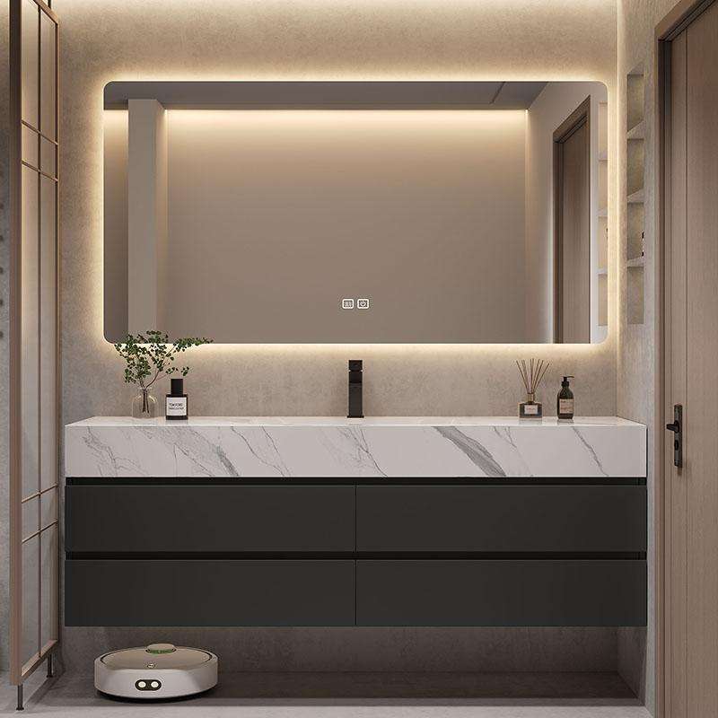 สีเทาเข้ม