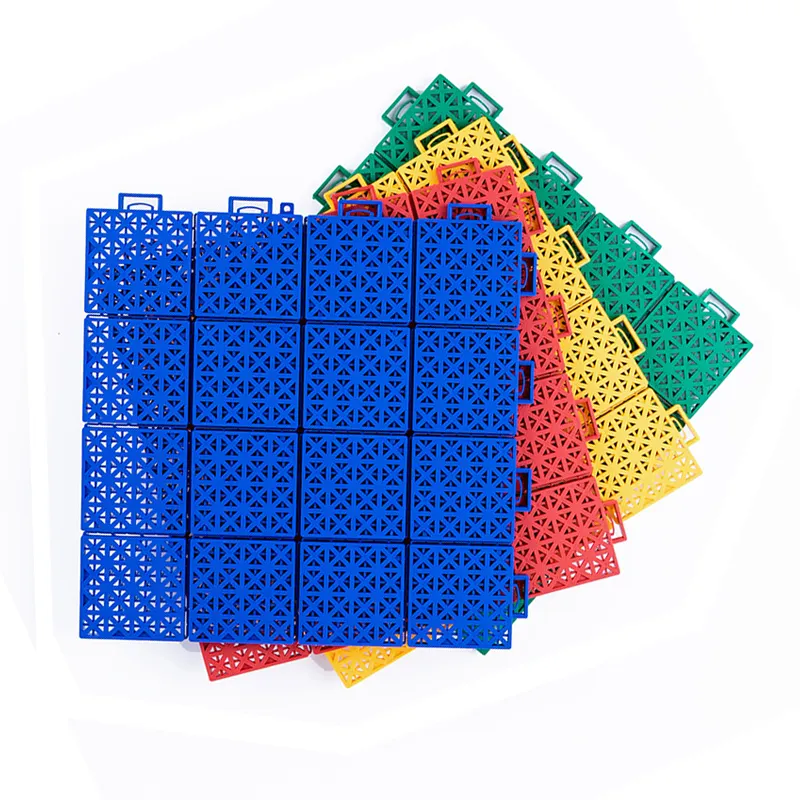 سعر المصنع Skyajde 305*305*13 مللي متر للانزلاق القابلة للإزالة PP بلاط الأرضيات المتشابكة لملعب كرة السلة