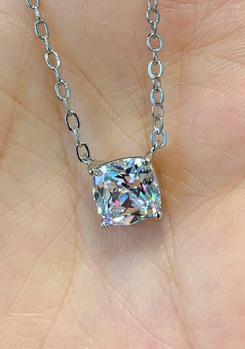 Pendentif plaqué blanc