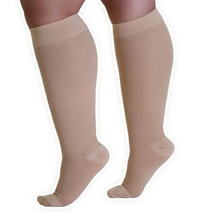 ถุงเท้ายาวถึงเข่าแบบรัดกล้ามเนื้อของผู้หญิง,ถุงเท้ารัดกล้ามเนื้อขนาดพิเศษ20-30มก. ทำจากไมโครไฟเบอร์