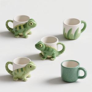 グリーンイグアナセラミックマグ-14オンス爬虫類をテーマにしたコーヒーカップ、手作りのアニマルドリンクウェア、自然愛好家のためのユニークなギフト - Product Image 2
