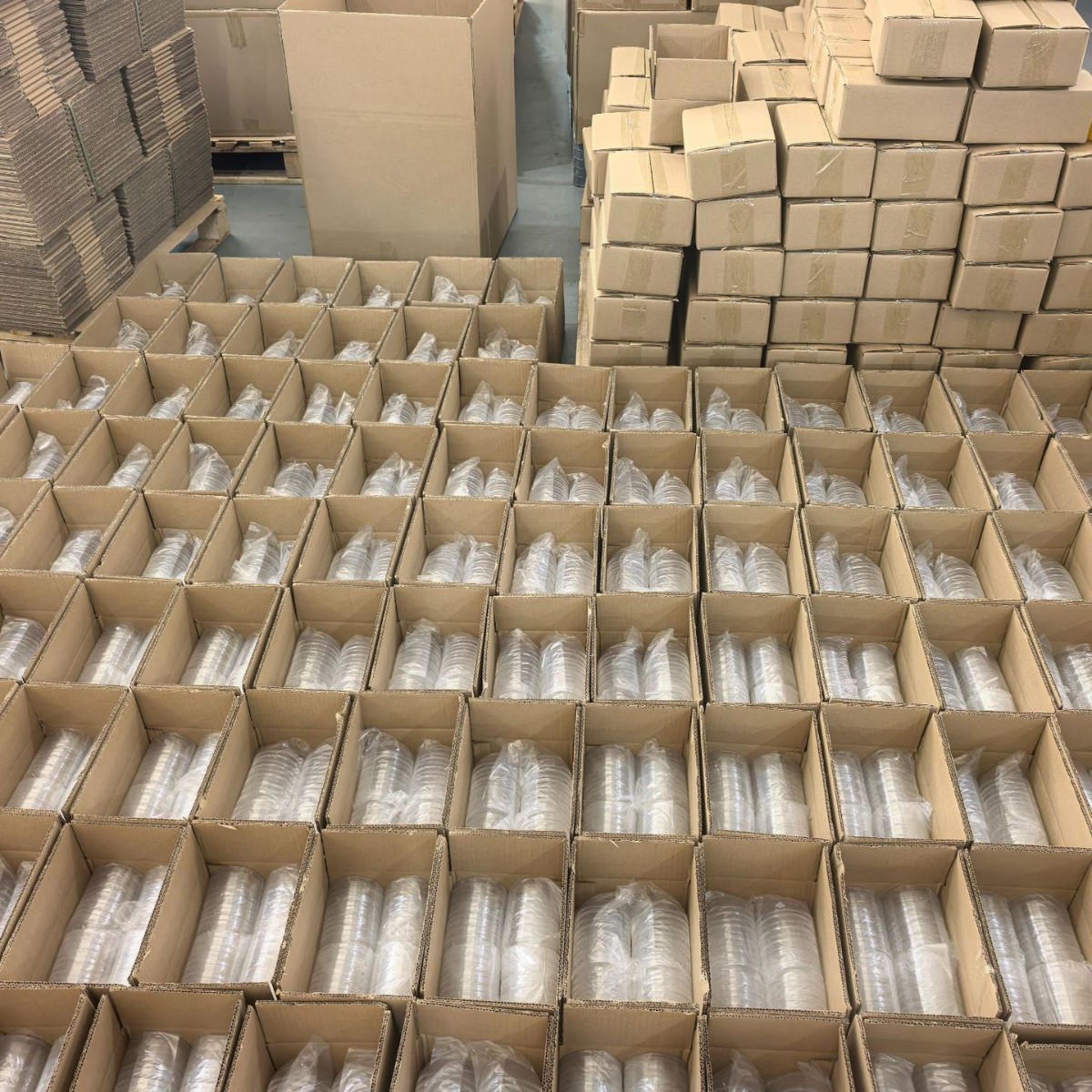 30 boules rondes de 8 cm dans une boîte personnalisée