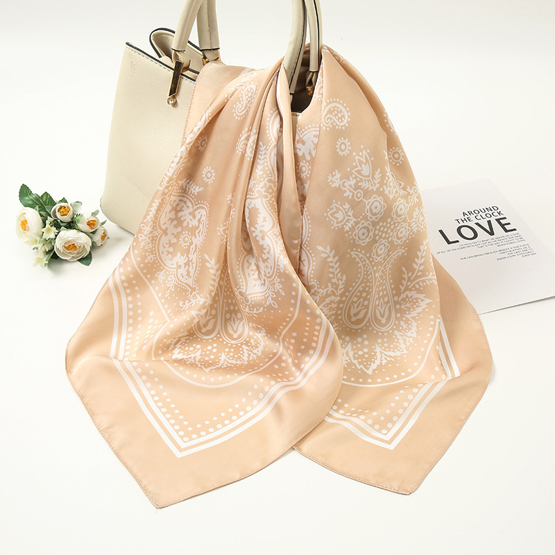 Beige kaki