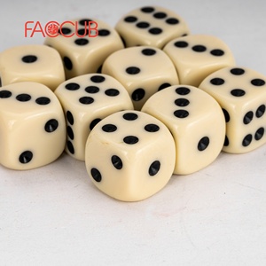 نرد D6 بلاستيكي أكريليك منحوت بزوايا مستديرة بلون صلب مقاس 16 مم للألعاب اللوحية من FACCUB - Product Image 1