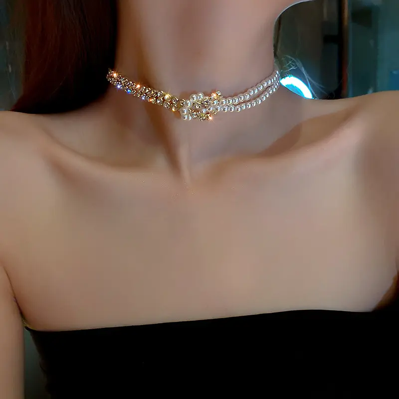 Collana girocollo di alta qualità di lusso di moda collana a catena con collare di perle di strass Vintage per le donne