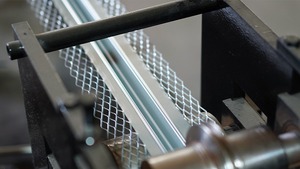 Durable Self-<strong>Furring</strong> Corner Joints Double-V Control Galvanized Steel Frame for Apartments Metal Building Materials - Product Image 4