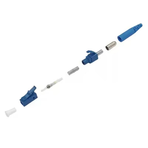 Simplex สายไฟเบอร์ออปติก0.9 LC APC UPC ขนาด2.0 3.0มม. บูตสั้นพร้อม SC APC ที่ใช้เครือข่าย FTTH 4G ที่เข้ากันได้กับตัวเชื่อมต่อ FC - Product Image 2