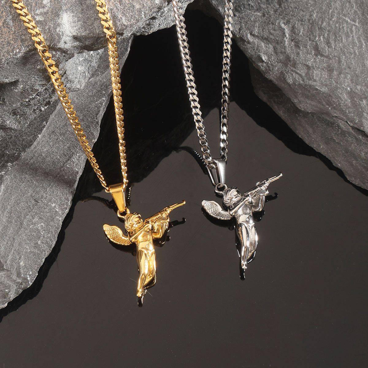 Pendentif La Vengeance de Cupidon avec chaîne cubaine