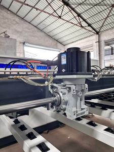 Bilgisayar kontrollü tam otomatik besleme için 2025 ağır elektronik testere elektronik akrilik levha kesme testere fiyat - Product Image 5