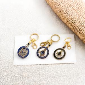 Knight Templarラウンドフリーメーソンキーチェーンブラック & ゴールドメタルデジタル彫刻金メッキキーチェーン