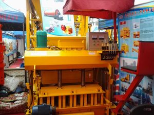 Chinese Concrete <strong>Building</strong> Hollow Manual <strong>Blocks</strong> <strong>Making</strong> <strong>Machine</strong> Mobile for Small Businesses Brick Laying <strong>Machine</strong> Production <strong>Line</strong> - Product Image 4
