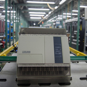 Nuovissimo Controller programmabile PLC elettrico originale RS485 interfaccia di comunicazione HMI Drive di programmazione - Product Image 5