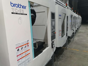 เครื่องเจาะและเคาะ CNC เครื่องจักรแนวตั้งศูนย์ควบคุมคอมพิวเตอร์เครื่องเจาะและเคาะ CNC TC-S2 Brother จากญี่ปุ่น