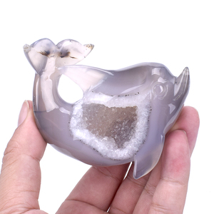 סיטונאי טבעי דגימות מינרליים אגת Geode יד מגולף קריסטל דולפין