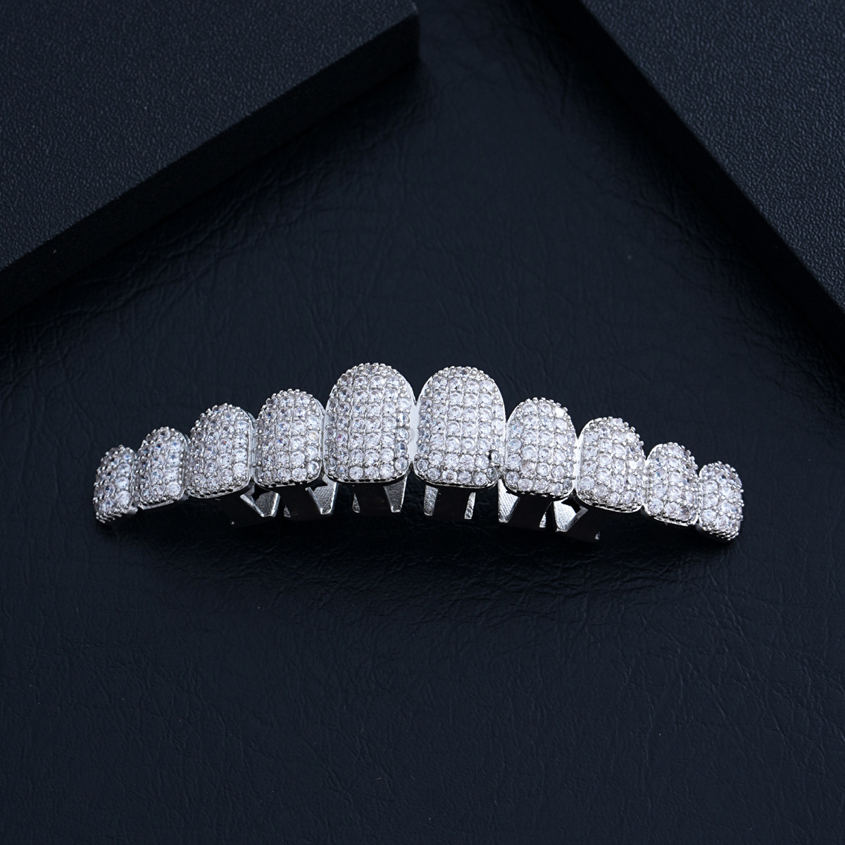 Silver (upper braces) bag