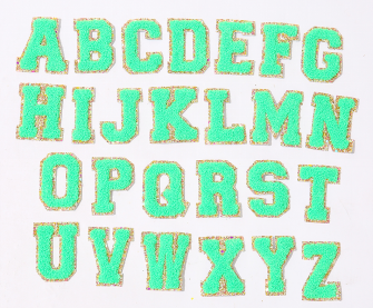 Lettera di ciniglia verde (A-Z)