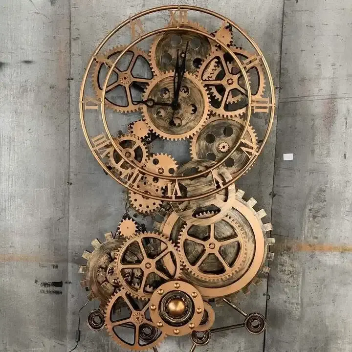 Nuevas ideas de productos Steampunk Cog Design Reloj de bronce giratorio fábrica engranaje personalizado Reloj decoración del hogar