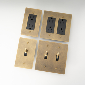 Retro pirinç paneli amerikan standart 1GANG 2GANG pirinç tırtıllı geçiş çekme anahtarı 15A GFCI USB soket CS-0021