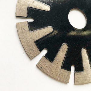 YINTIAN <strong>T</strong>-segmented 5Inch 125mm Sintered Diamond Circular <strong>Saw</strong> Blade for Cut Granite Stone Hot Press Cutting Disc Tools