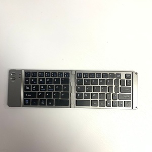 The Mini <strong>Wireless</strong> <strong>Numeric</strong> <strong>Keypad</strong> Can Be Folded in Half for Convenient Carrying - Product Image 6