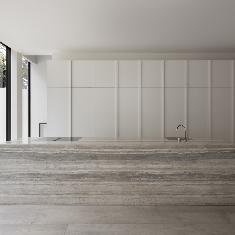 Sliver Travertine