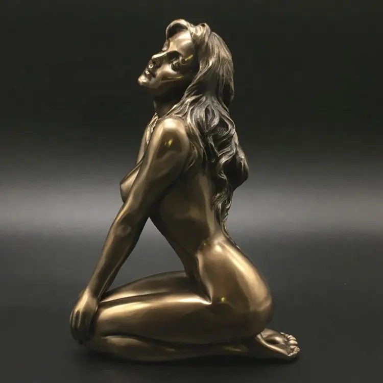 Sculpture décorative moderne de femme nue en Bronze de jardin en vente