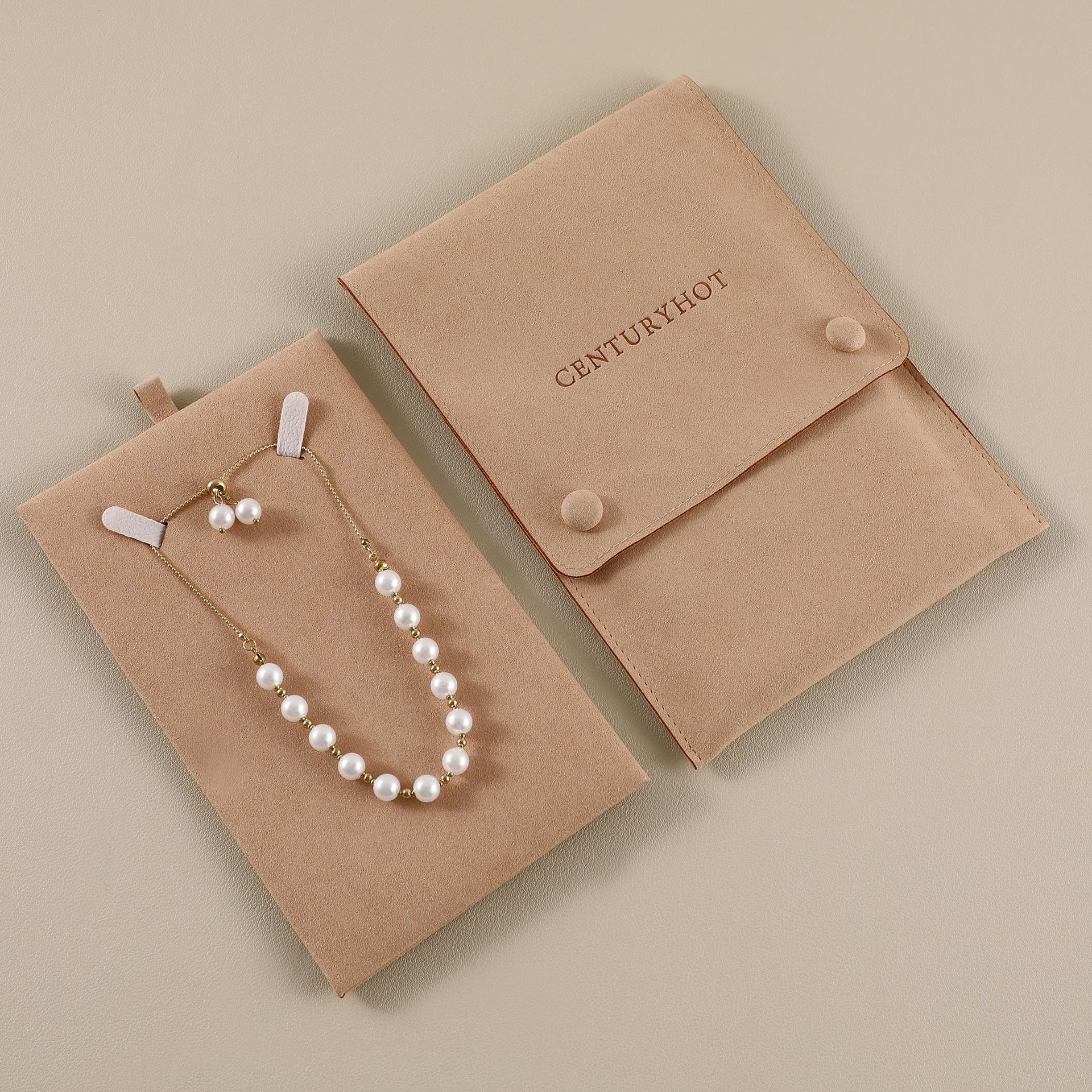 สีชมพูเข้ม