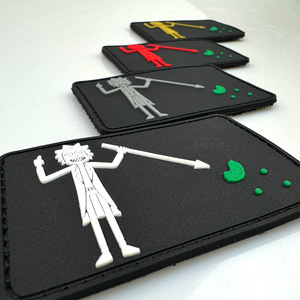 Cướp biển phòng thí nghiệm Giáo sư PVC Silicone mềm keo tinh thần huy hiệu ba-pronged trái tim màu đỏ vá armband tùy chỉnh kích thước khả năng chịu nước - Product Image 1