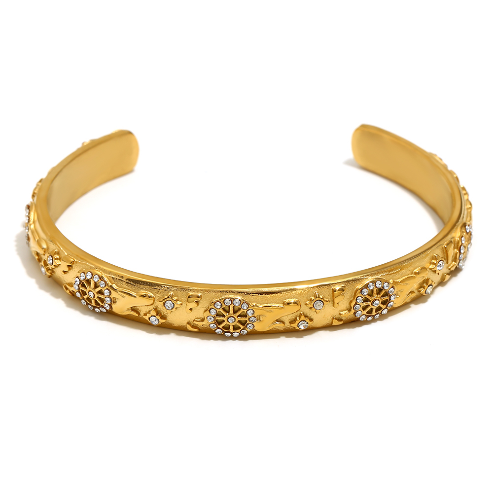B0626_Gold_7