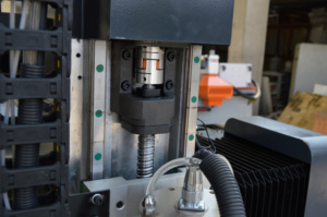 Небольшой вертикальный обрабатывающий центр VMC Cnc машина для металлообработки - Product Image 5