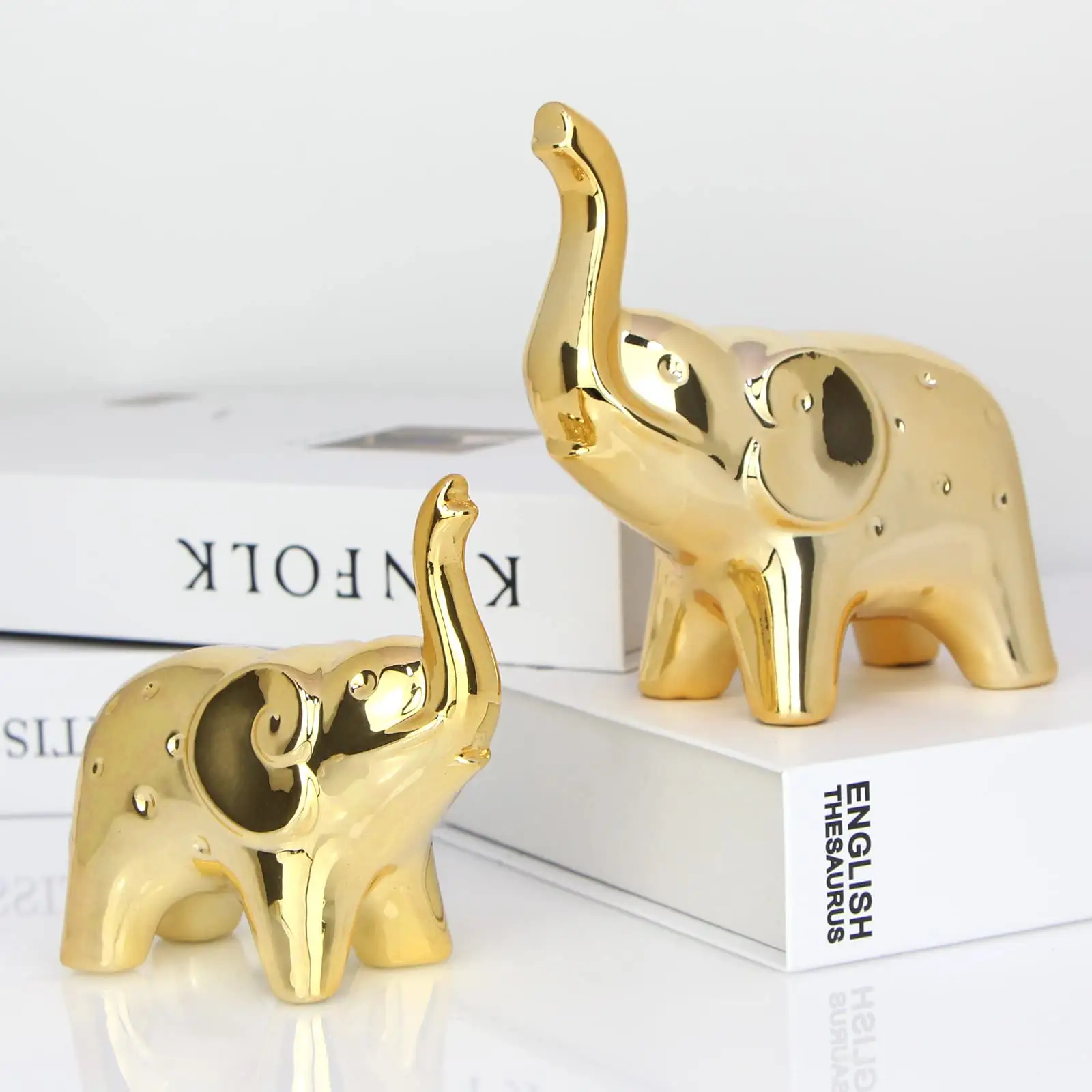 Fabbrica all'ingrosso Set di 2 moderne statue di elefante in ceramica oro rosa argento ornamenti per casa ufficio soggiorno arredamento