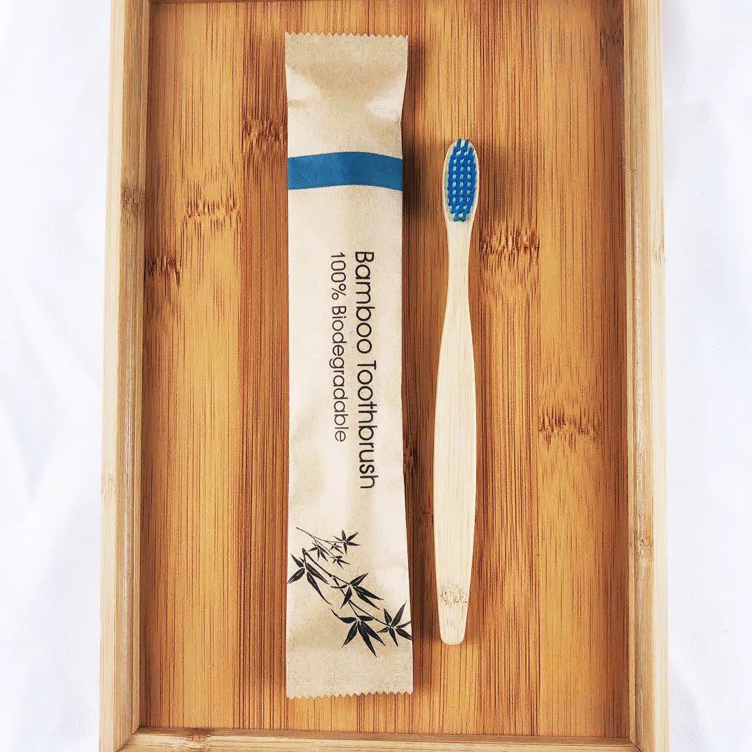 Cepillos de dientes de madera Natural para adultos y niños, cerdas suaves de bambú biodegradables con logotipo personalizado, venta al por mayor