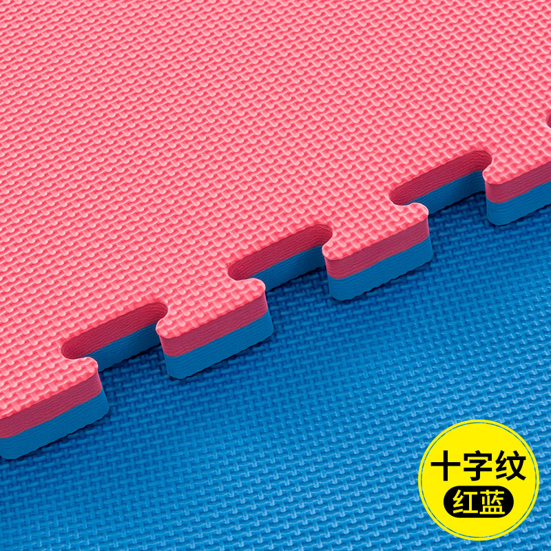 Producto de primera calidad con diseño de 20 cruces en rojo y azul.