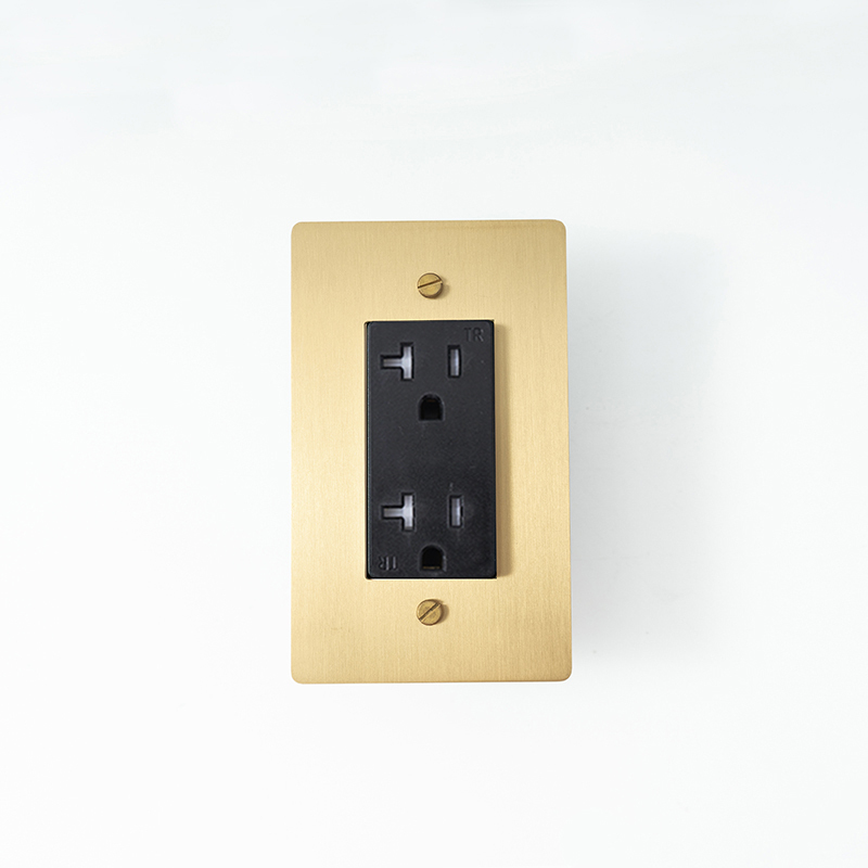 Gold-B 20ASockt