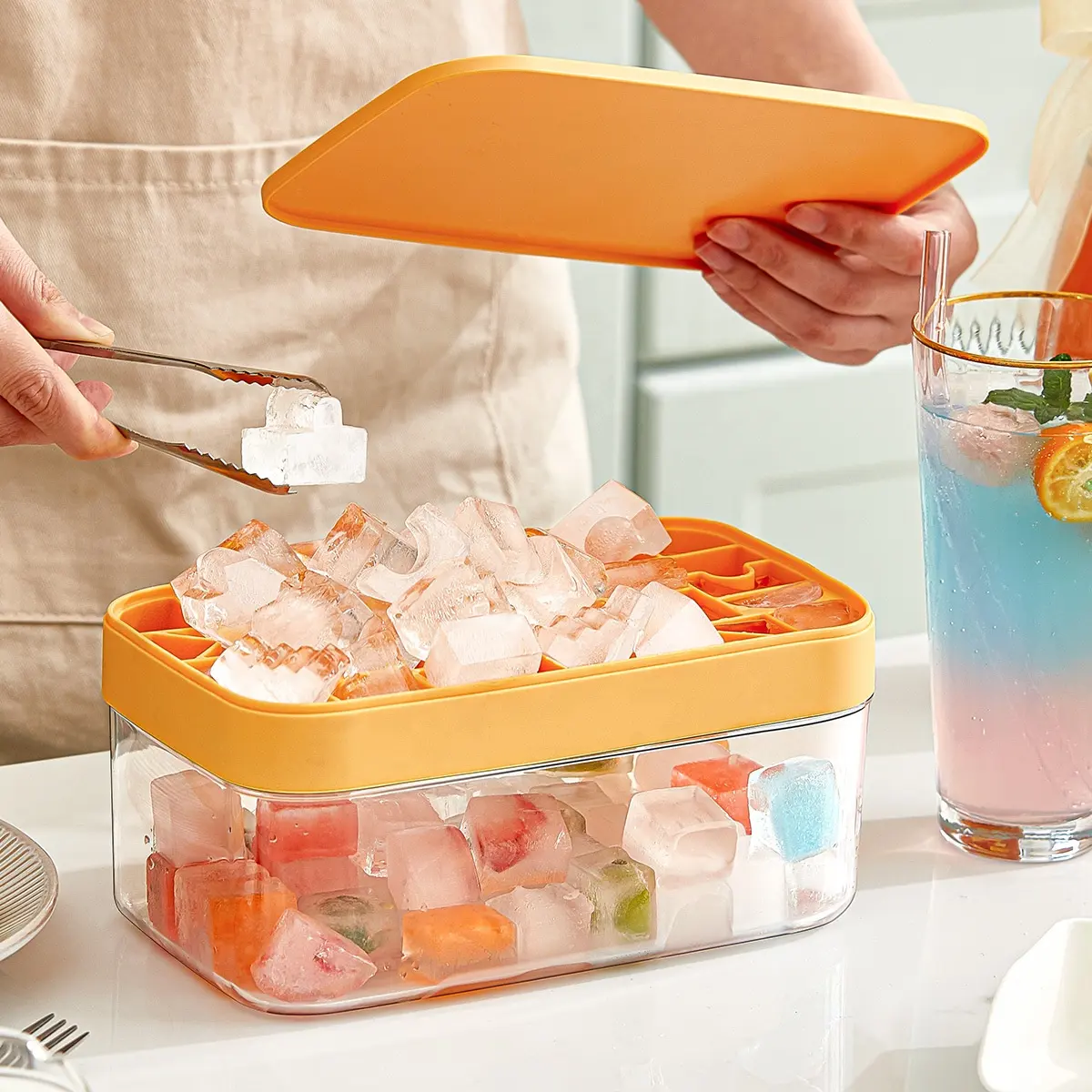 魔法の製品シリカゲル型を作るためのカバー冷凍庫付きの創造的な氷型シリカゲル氷格子家庭用氷収納ボックス