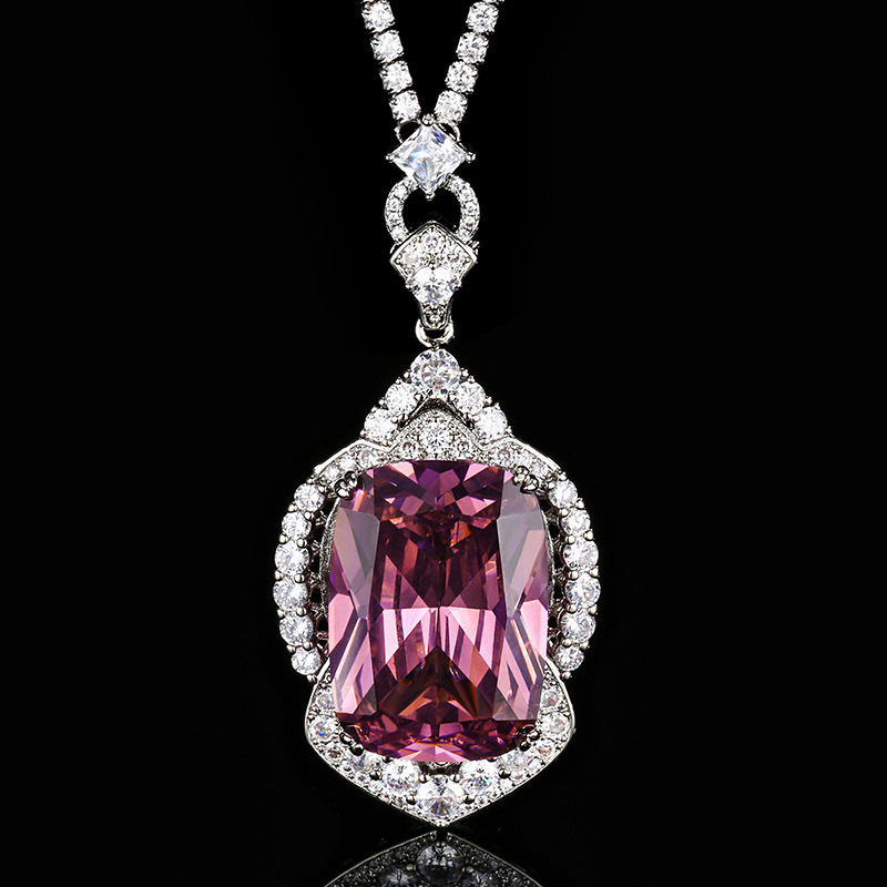 Pendentif rose séchée en platine avec chaîne sauvage