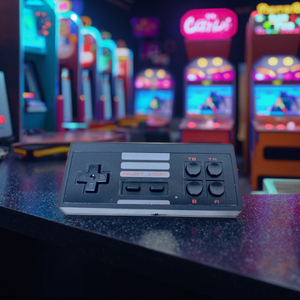 Sıcak Mini 8-bit 2.4G kablosuz oyun konsolu hediyeler için iki oyuncu Video oyunu denetleyici - Product Image 3