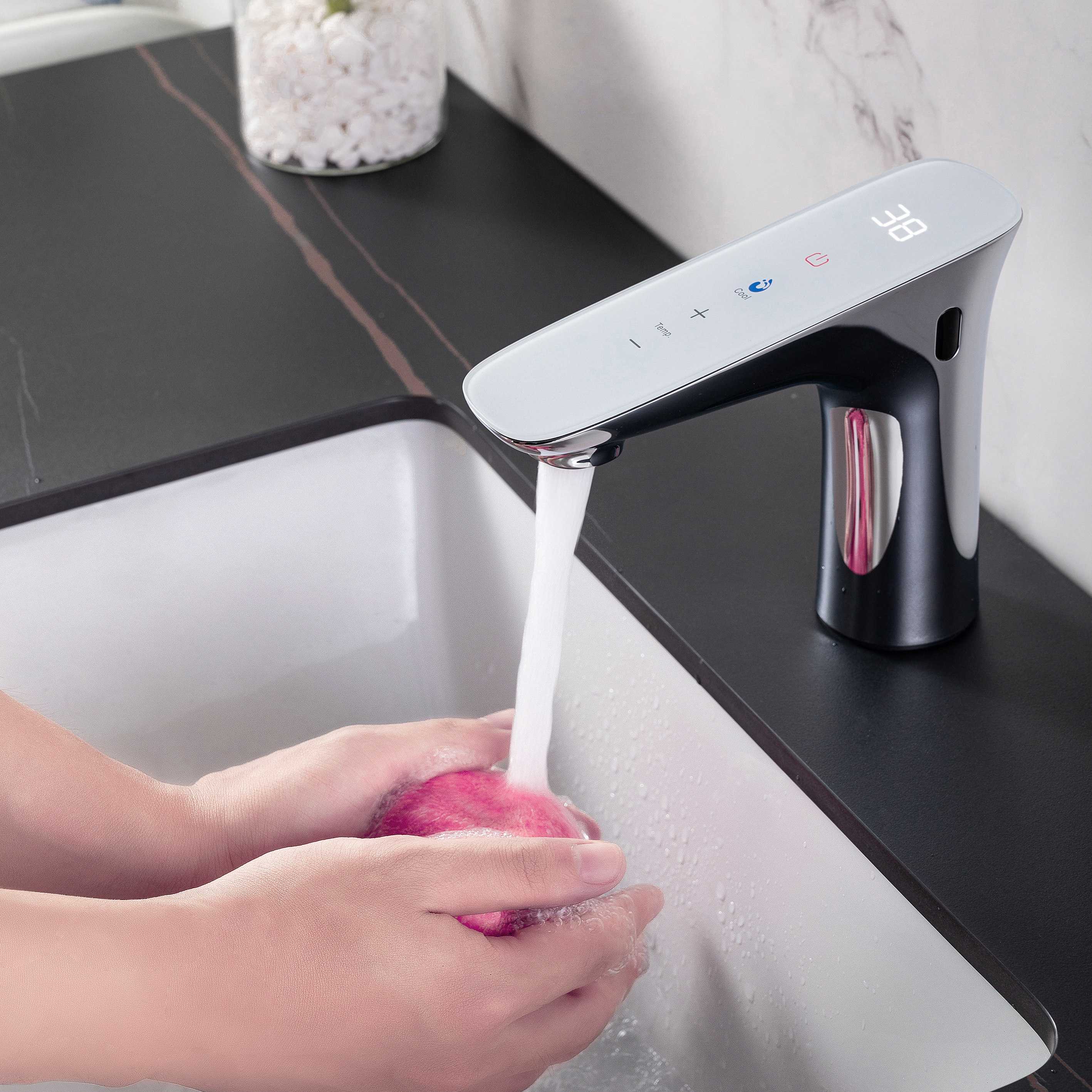 New Design LED Electric Faucet With Digital Display