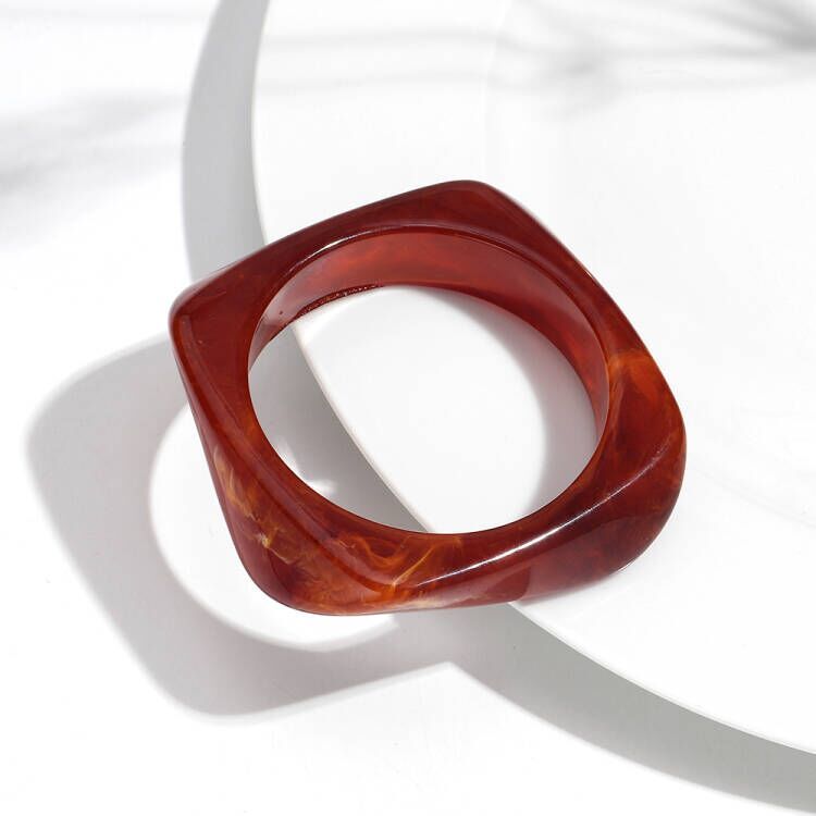Red amber