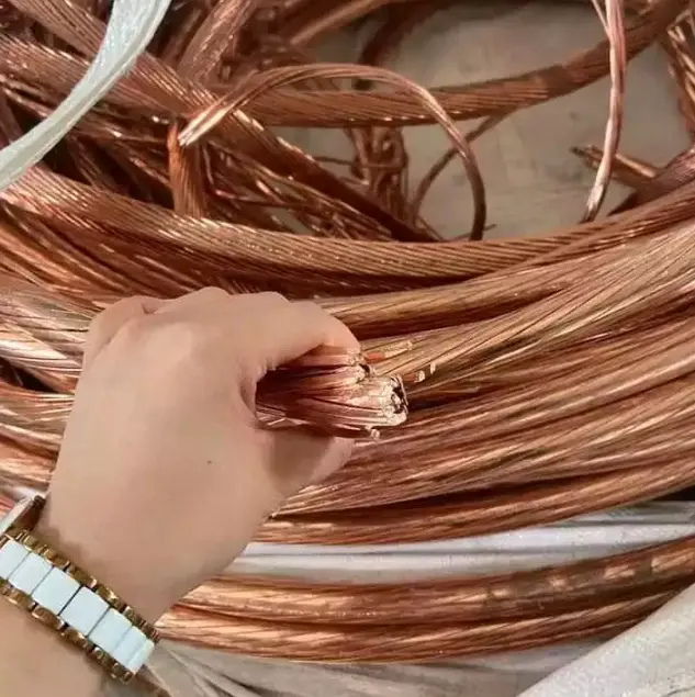 Acheteurs de ferraille de cuivre Moulin à cuivre-berry Ferraille de fil de cuivre isolée Ferraille de câble de cuivre 99.99%