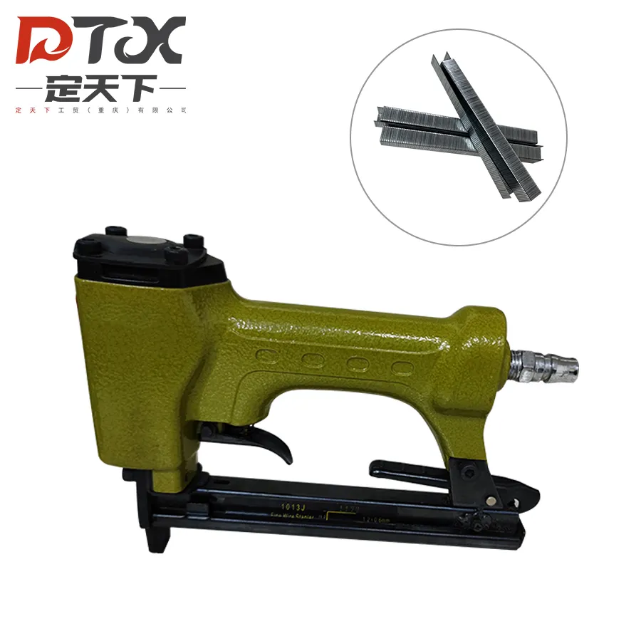 Nailer pneumatico tenuto in mano DTX pistola per lavorazione del legno Nailing Gun 1013J Air Nailer per tappezzeria di legno