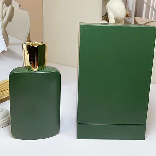 025 OUD POUR LA GRANDEUR