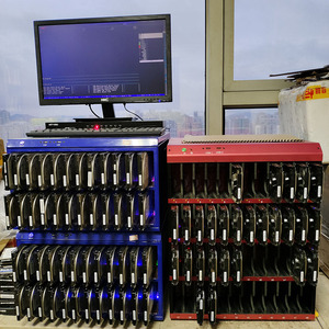 Reparación de máquina de prueba de disco duro de 48 puertos SATA SAS SSD SMART Máquina de prueba profesional Software Hardware