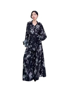 Çok renkli seçenekler çiçek baskı artı boyutu gevşek tasarım kadın gömleği ve pantolon için 2 adet Set - Product Image 2