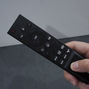 Tüm Samsung modelleri için SM-A6 evrensel akıllı TV uzaktan kumanda 4 düğmeli ses aktivasyonu BN59-01385A/B Metal ve plastik malzeme - Product Image 4