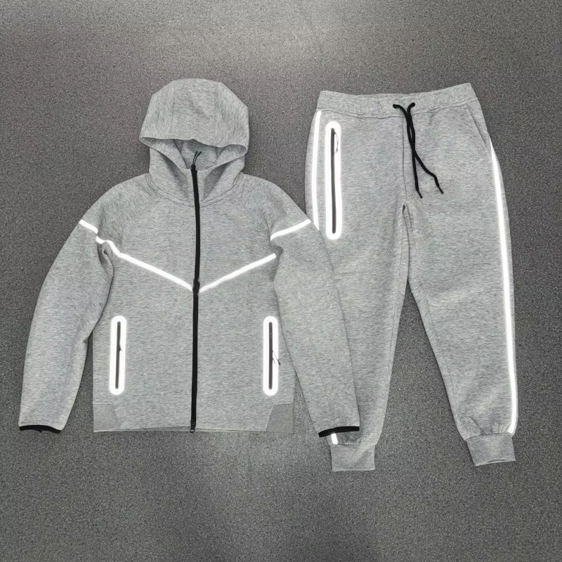 Costume gris clair