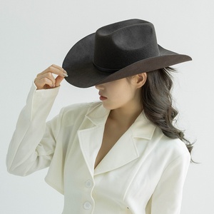 Fedora หมวกกันความร้อนกลางแจ้งแฟชั่นใส่ได้ทั้งชายหญิงใส่ได้ทั้งชายและหญิงสำหรับฤดูหนาวขนแกะขนาดใหญ่รู้สึกหัวเข็มขัดทันสมัยขอบโค้งสไตล์คาวบอย - Product Image 2
